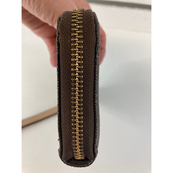 MICHAEL KORS MEDIUM SAFFIANO LEATHER SIGNATUE PRINT WALLET - Picture 4 of 11